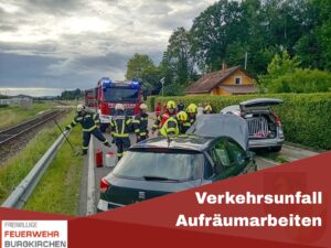 Mehr über den Artikel erfahren Verkehrsunfall Aufräumarbeiten