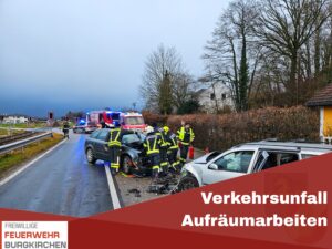 Mehr über den Artikel erfahren Verkehrsunfall Aufräumarbeiten