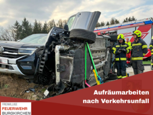 Mehr über den Artikel erfahren Aufräumarbeiten nach Verkehrsunfall